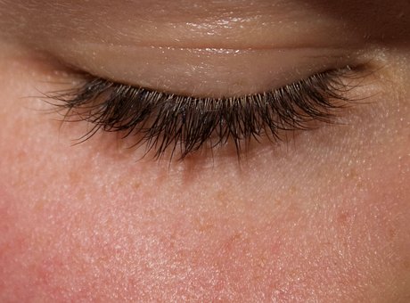 Here Are The Benefits Of Eyelash Extensions